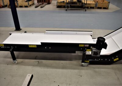 Belt conveyor plastic handling - Bofab Conveyor AB